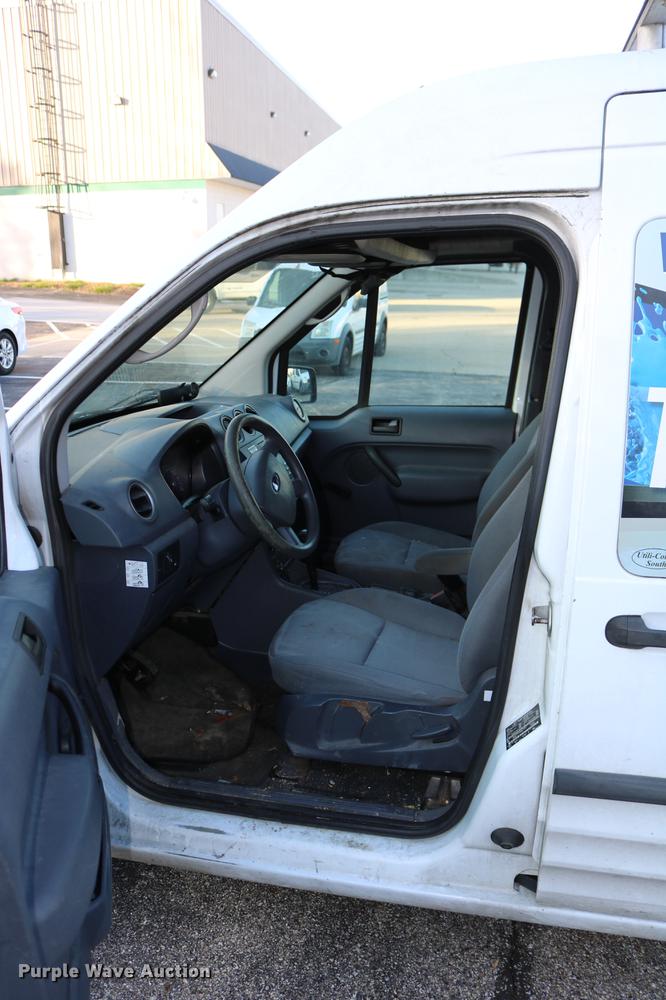 image for item DC3674 2010 Ford Transit Connect van