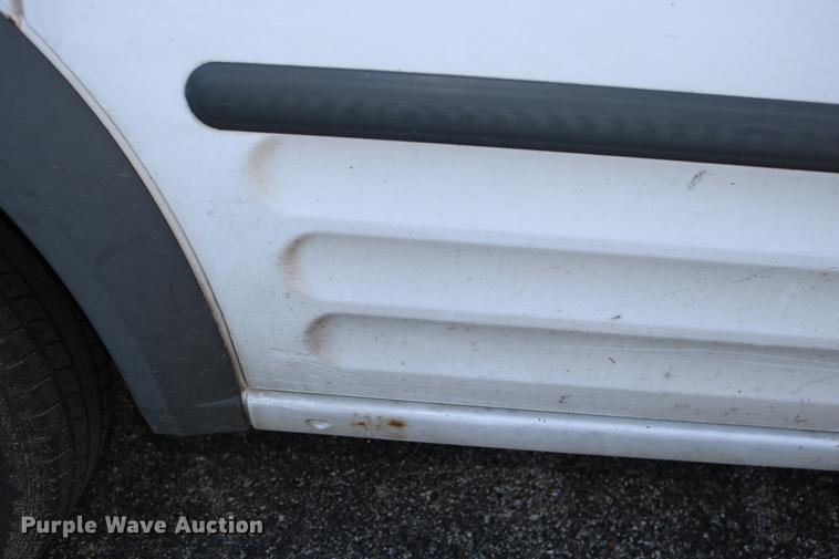 image for item DC3674 2010 Ford Transit Connect van