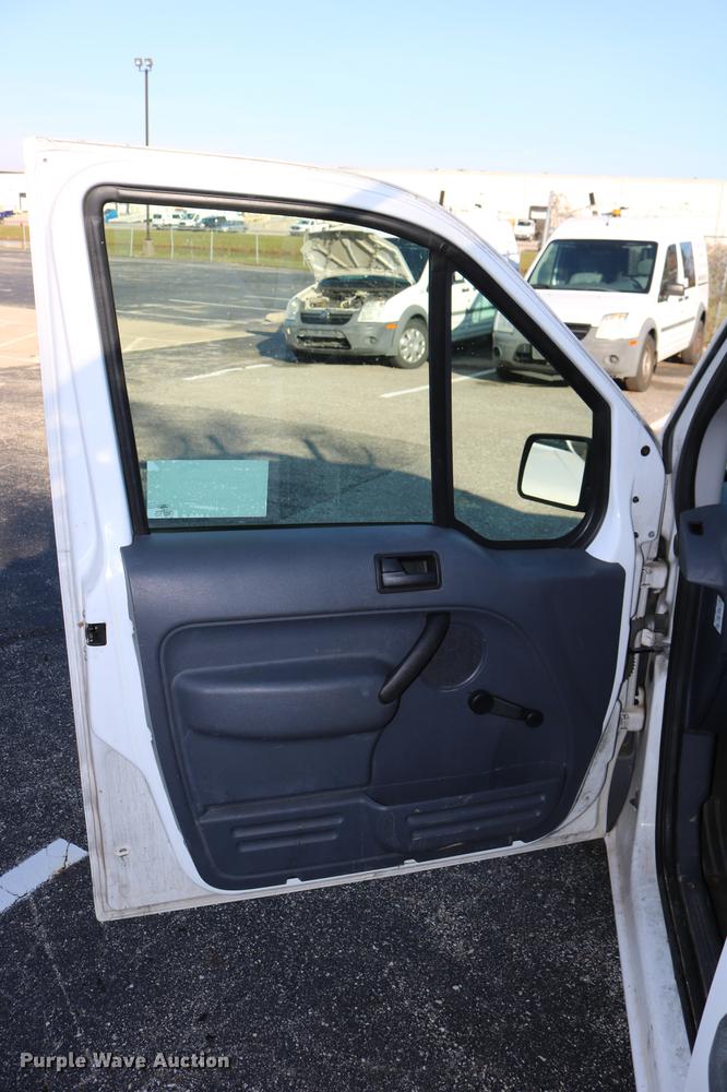 image for item DC3675 2010 Ford Transit Connect van