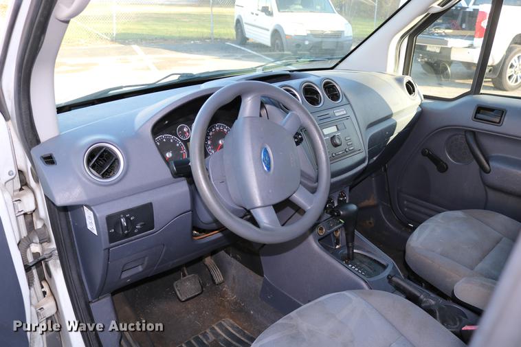 image for item DC3675 2010 Ford Transit Connect van