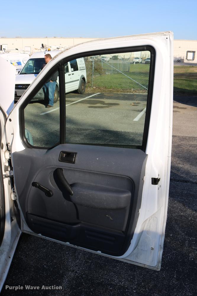 image for item DC3675 2010 Ford Transit Connect van