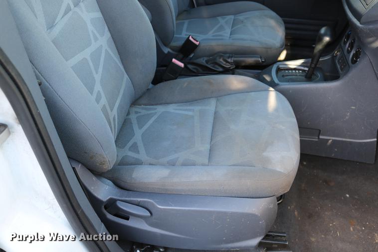 image for item DC3675 2010 Ford Transit Connect van