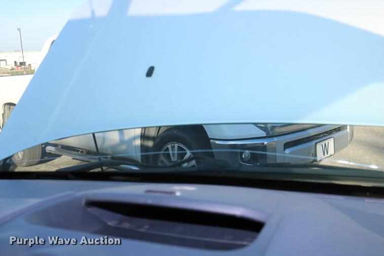 image for item DC3675 2010 Ford Transit Connect van