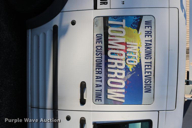 image for item DC3675 2010 Ford Transit Connect van