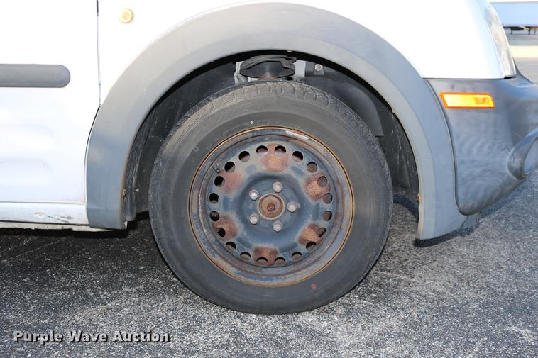 image for item DC3675 2010 Ford Transit Connect van