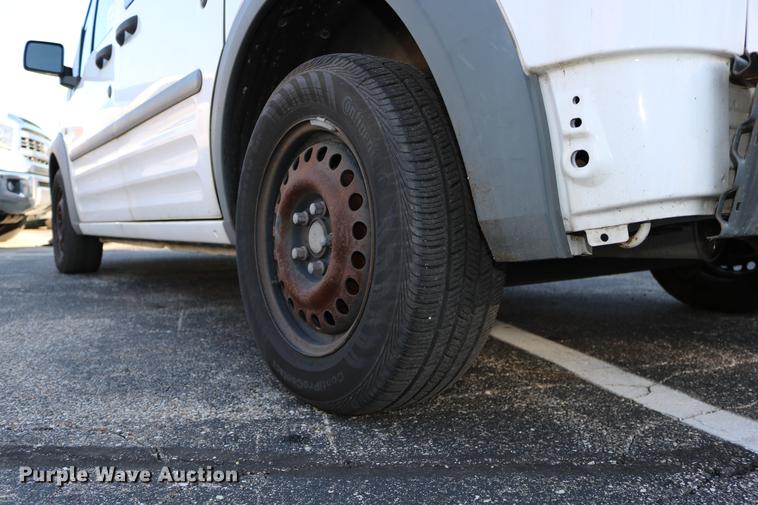 image for item DC3675 2010 Ford Transit Connect van