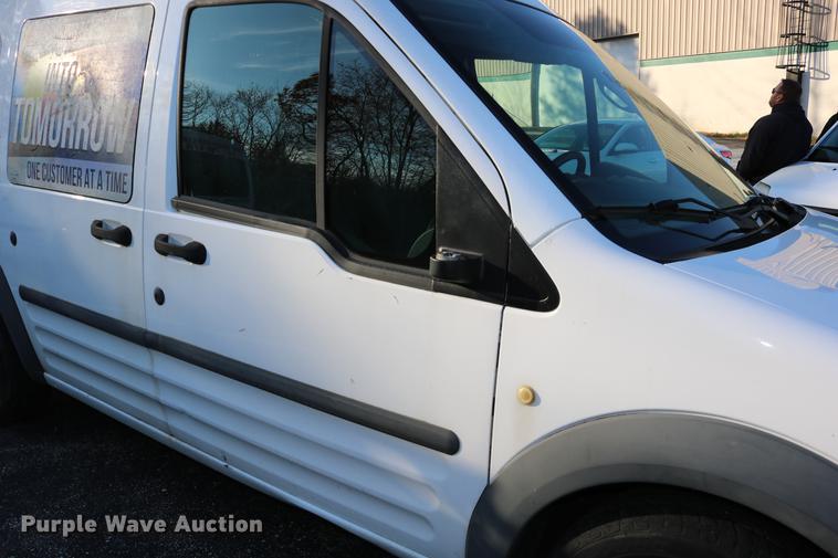 image for item DC3675 2010 Ford Transit Connect van