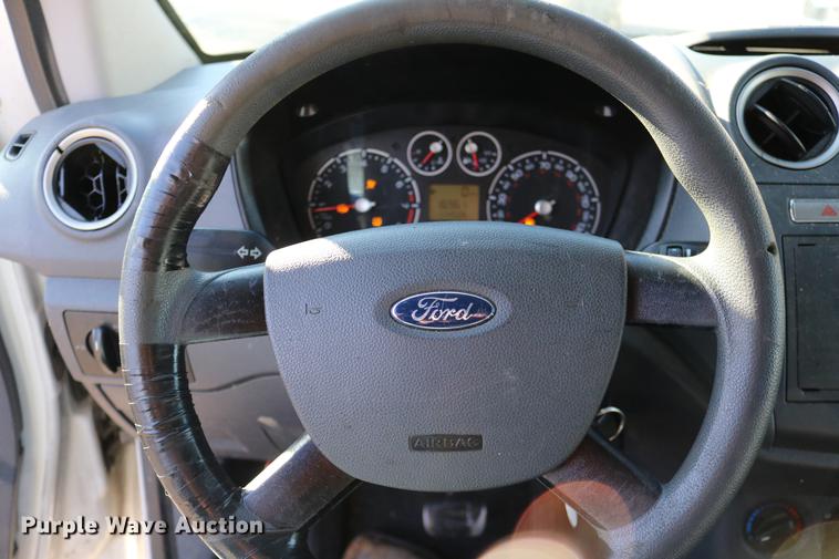 image for item DC3676 2010 Ford Transit Connect van