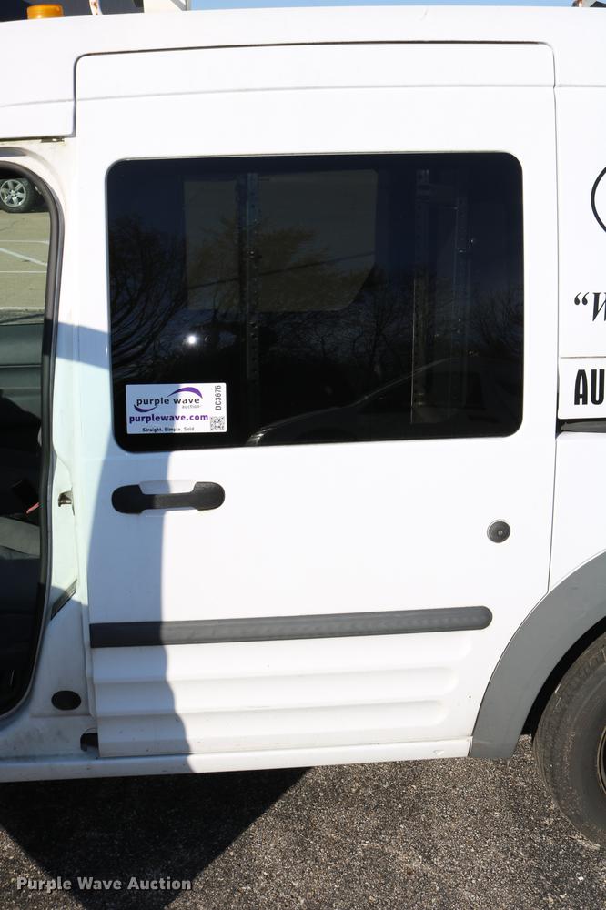 image for item DC3676 2010 Ford Transit Connect van