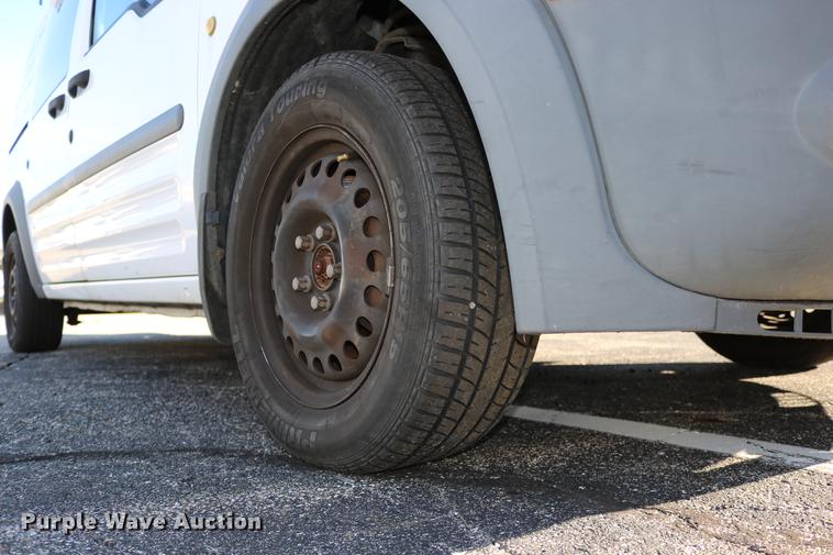 image for item DC3676 2010 Ford Transit Connect van