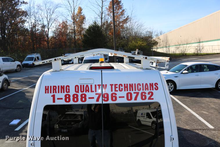 image for item DC3676 2010 Ford Transit Connect van