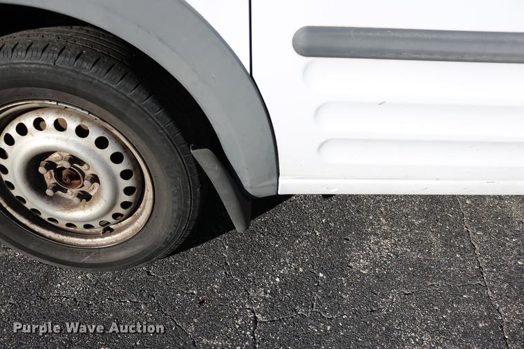 image for item DC3676 2010 Ford Transit Connect van