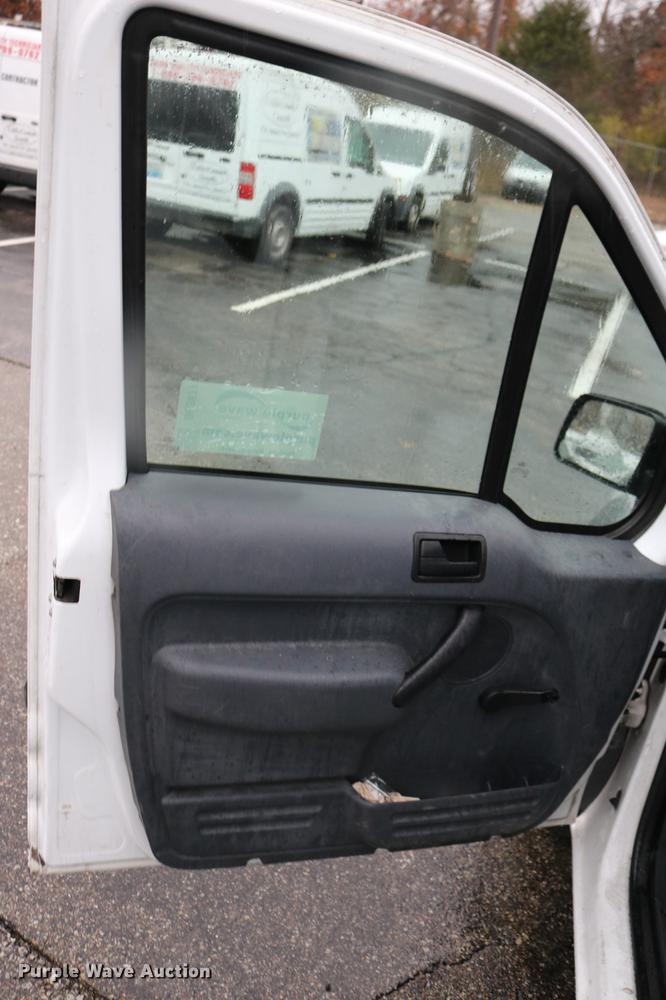image for item DC3677 2010 Ford Transit Connect van