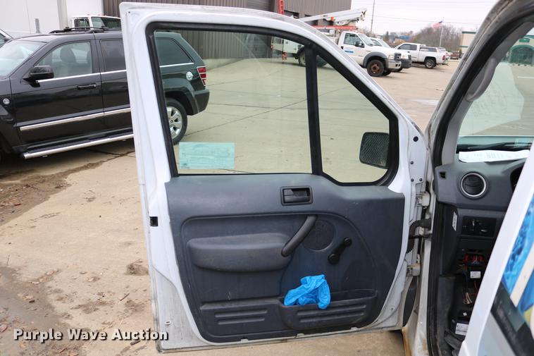 image for item DC3678 2010 Ford Transit Connect van