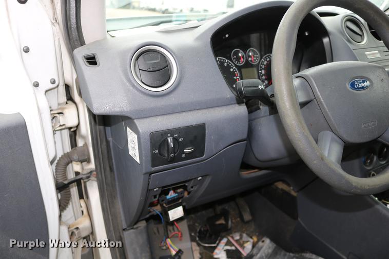 image for item DC3678 2010 Ford Transit Connect van