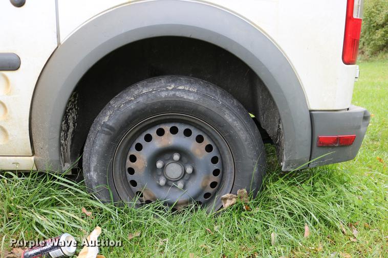 image for item DC3678 2010 Ford Transit Connect van