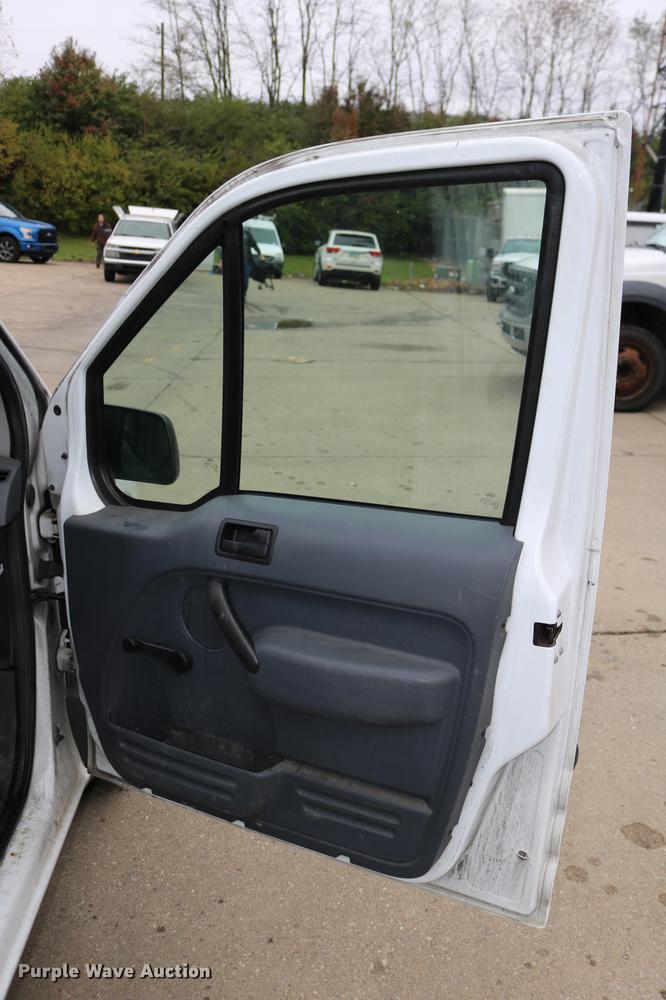 image for item DC3684 2010 Ford Transit Connect van
