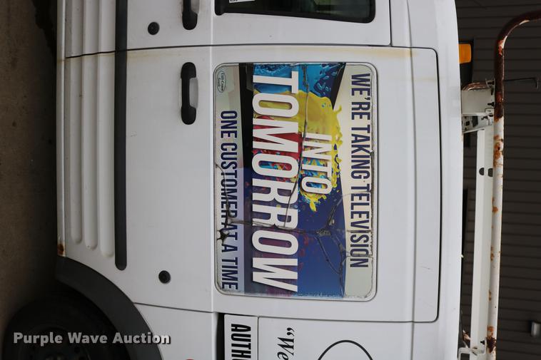 image for item DC3684 2010 Ford Transit Connect van