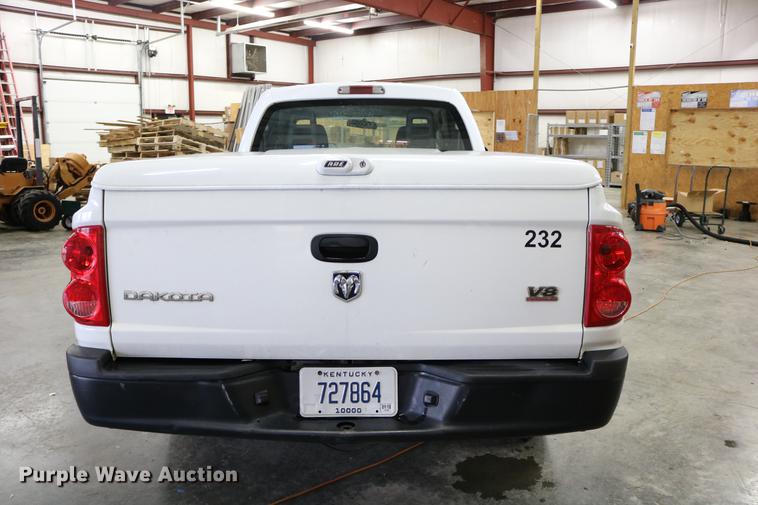 image for item DC3687 2007 Dodge Dakota Quad Cab pickup truck