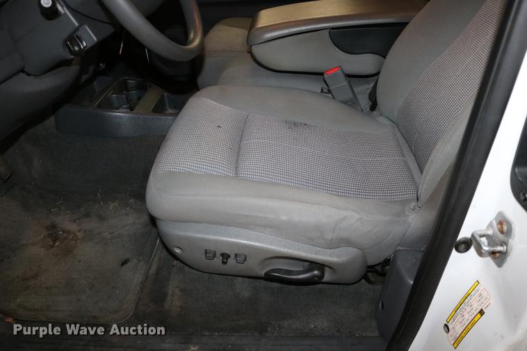 image for item DC3687 2007 Dodge Dakota Quad Cab pickup truck