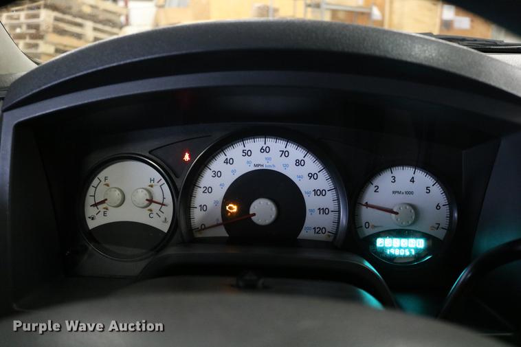 image for item DC3687 2007 Dodge Dakota Quad Cab pickup truck