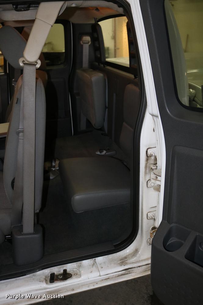 image for item DC3687 2007 Dodge Dakota Quad Cab pickup truck