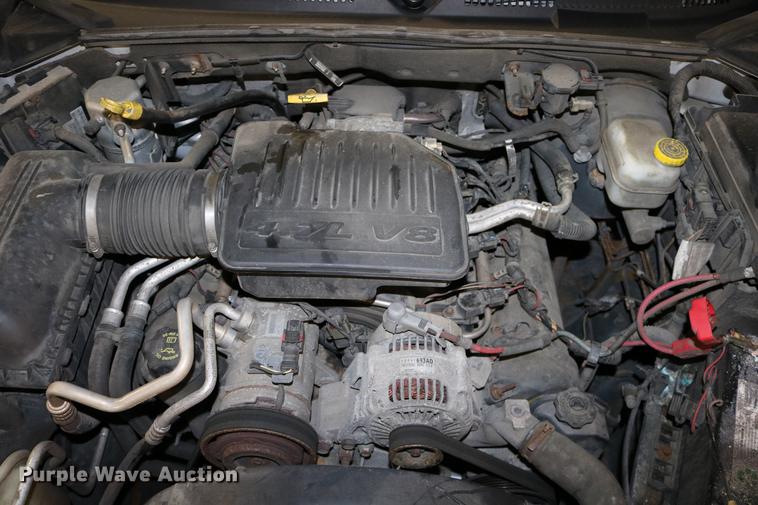 image for item DC3687 2007 Dodge Dakota Quad Cab pickup truck