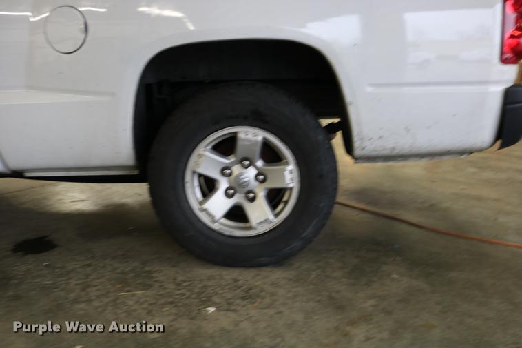 image for item DC3687 2007 Dodge Dakota Quad Cab pickup truck