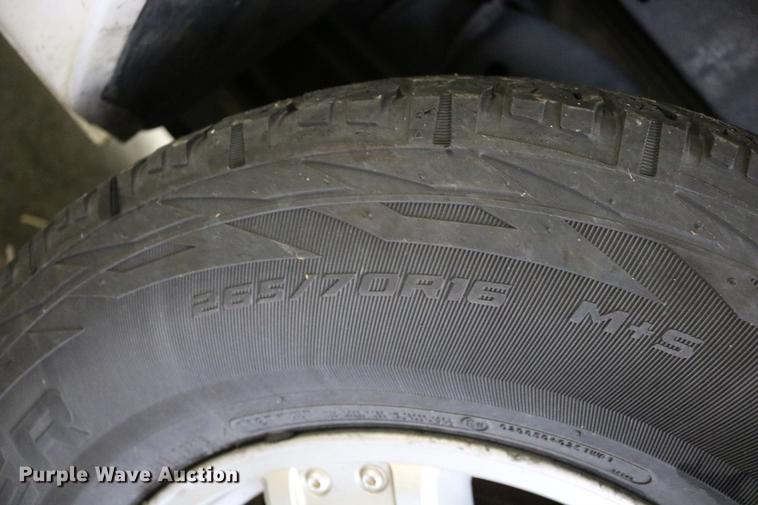 image for item DC3687 2007 Dodge Dakota Quad Cab pickup truck