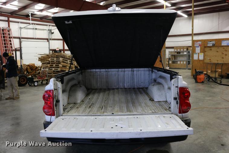 image for item DC3687 2007 Dodge Dakota Quad Cab pickup truck