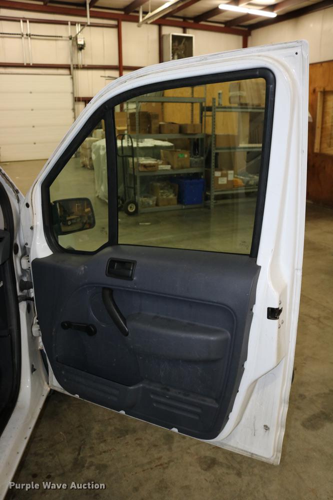 image for item DC3688 2010 Ford Transit Connect van