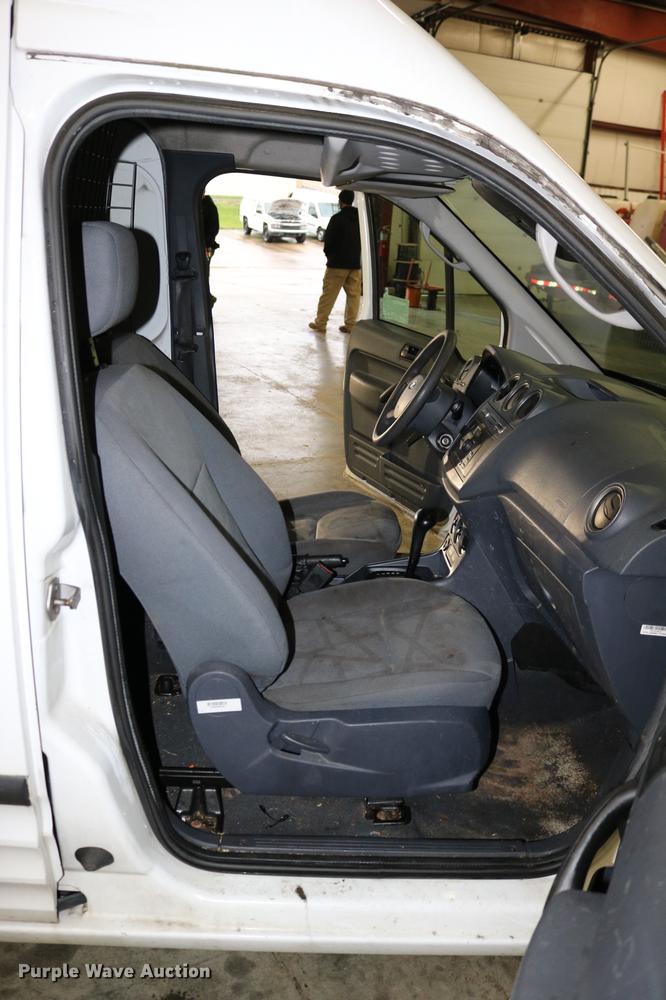 image for item DC3688 2010 Ford Transit Connect van
