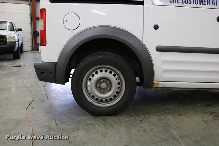 image for item DC3688 2010 Ford Transit Connect van