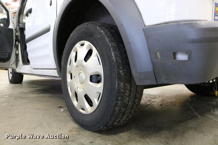 image for item DC3688 2010 Ford Transit Connect van