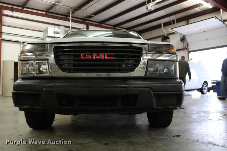 image for item DC3691 2007 GMC Canyon pickup truck