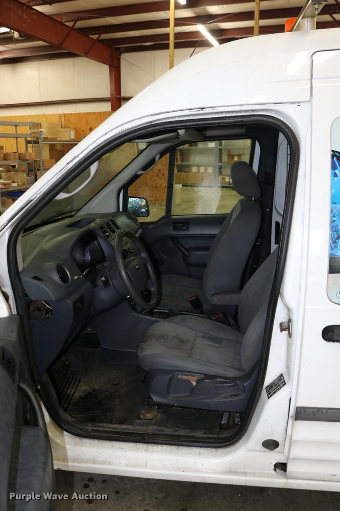 image for item DC3692 2010 Ford Transit Connect van