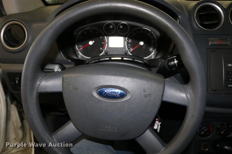 image for item DC3692 2010 Ford Transit Connect van