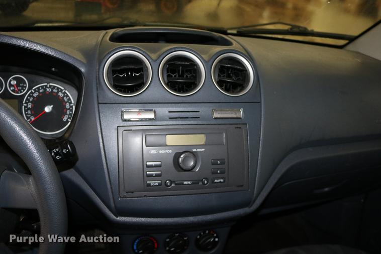 image for item DC3692 2010 Ford Transit Connect van