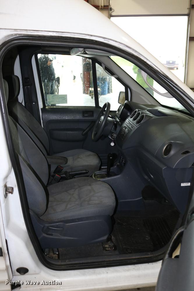 image for item DC3692 2010 Ford Transit Connect van