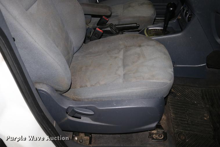 image for item DC3692 2010 Ford Transit Connect van