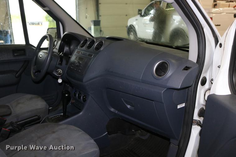 image for item DC3692 2010 Ford Transit Connect van