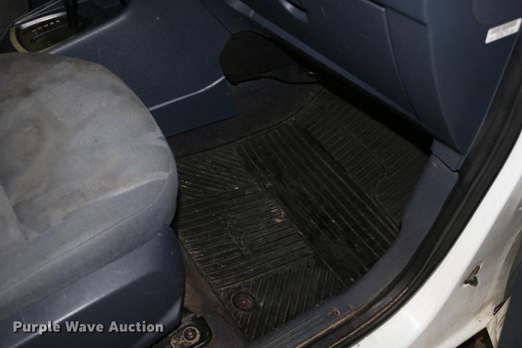 image for item DC3692 2010 Ford Transit Connect van