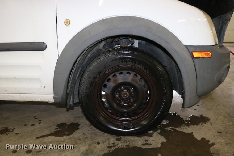 image for item DC3692 2010 Ford Transit Connect van