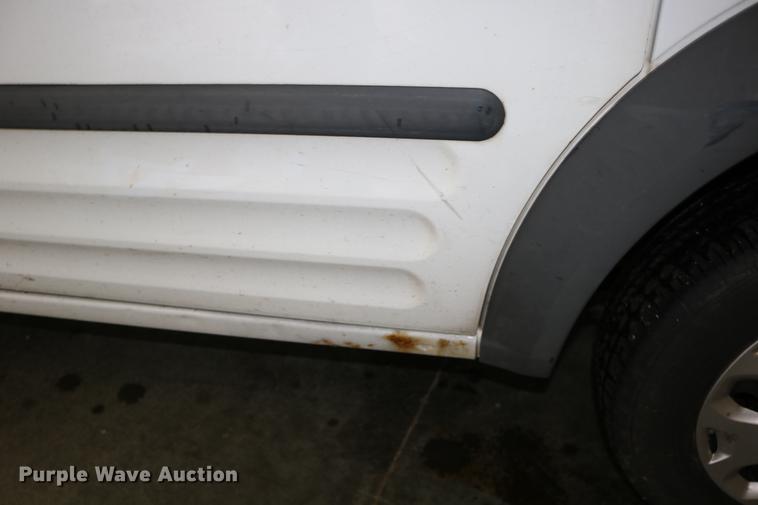 image for item DC3692 2010 Ford Transit Connect van