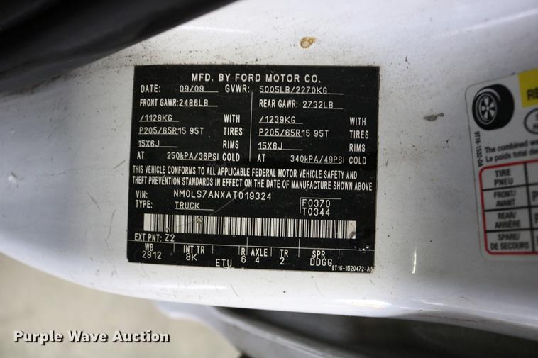 image for item DC3692 2010 Ford Transit Connect van