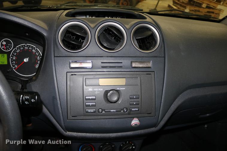 image for item DC3693 2010 Ford Transit Connect van