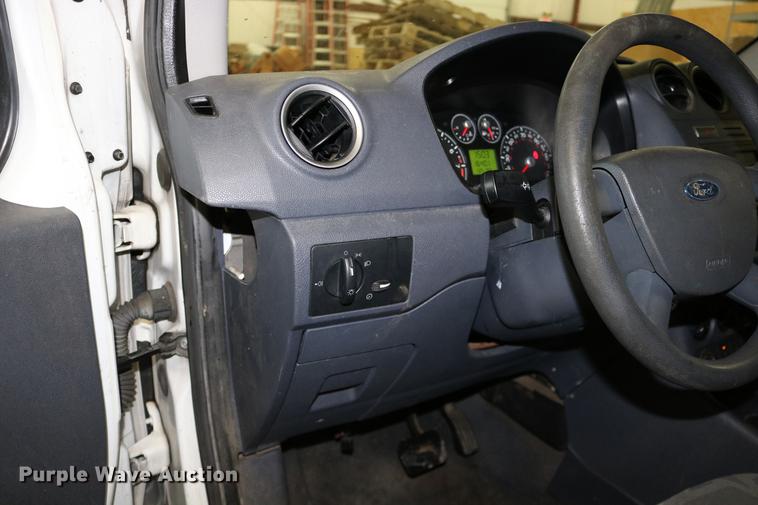 image for item DC3694 2010 Ford Transit Connect van