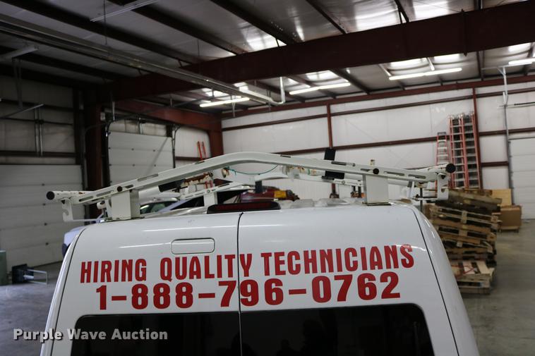 image for item DC3694 2010 Ford Transit Connect van