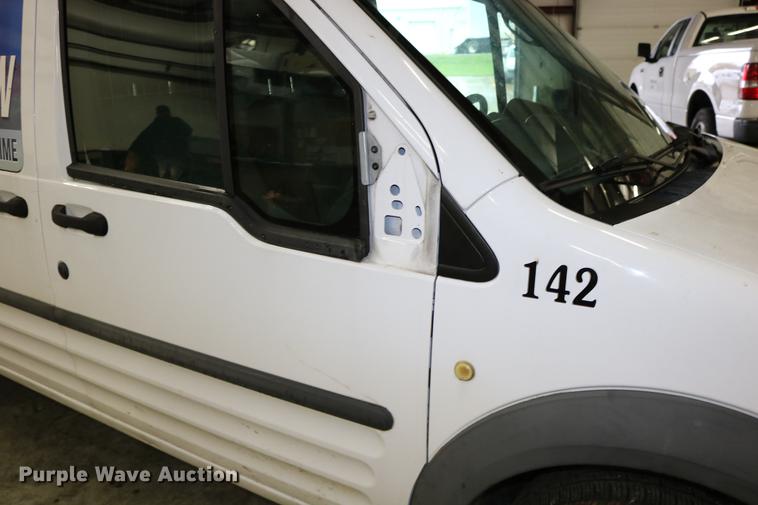 image for item DC3695 2010 Ford Transit Connect van