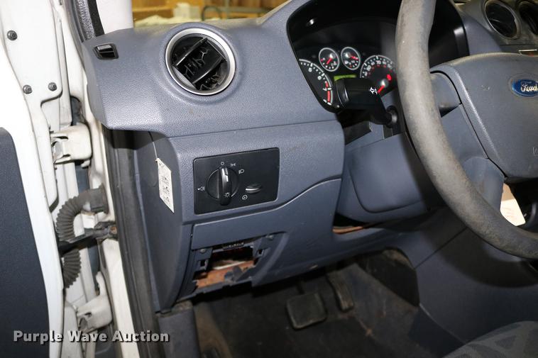 image for item DC3696 2010 Ford Transit Connect van